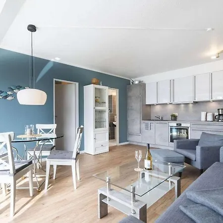 With 2 Bedrooms Ferienhaus *